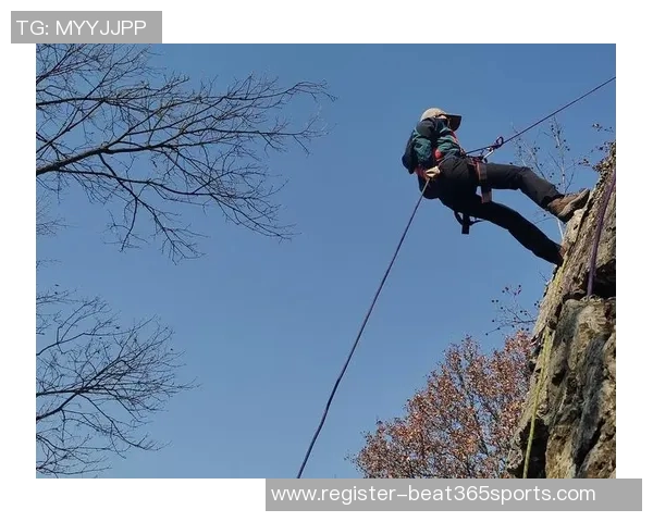 运动数据南京攀岩队包夹战术解析与实战应用探讨